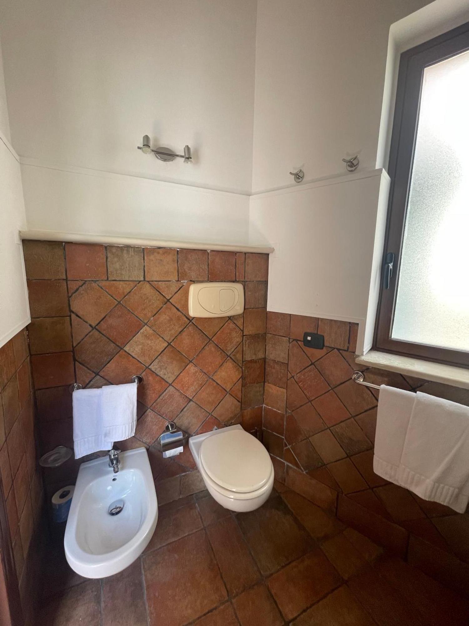 Hotel Capomulini 3 Stelle Acireale Ngoại thất bức ảnh