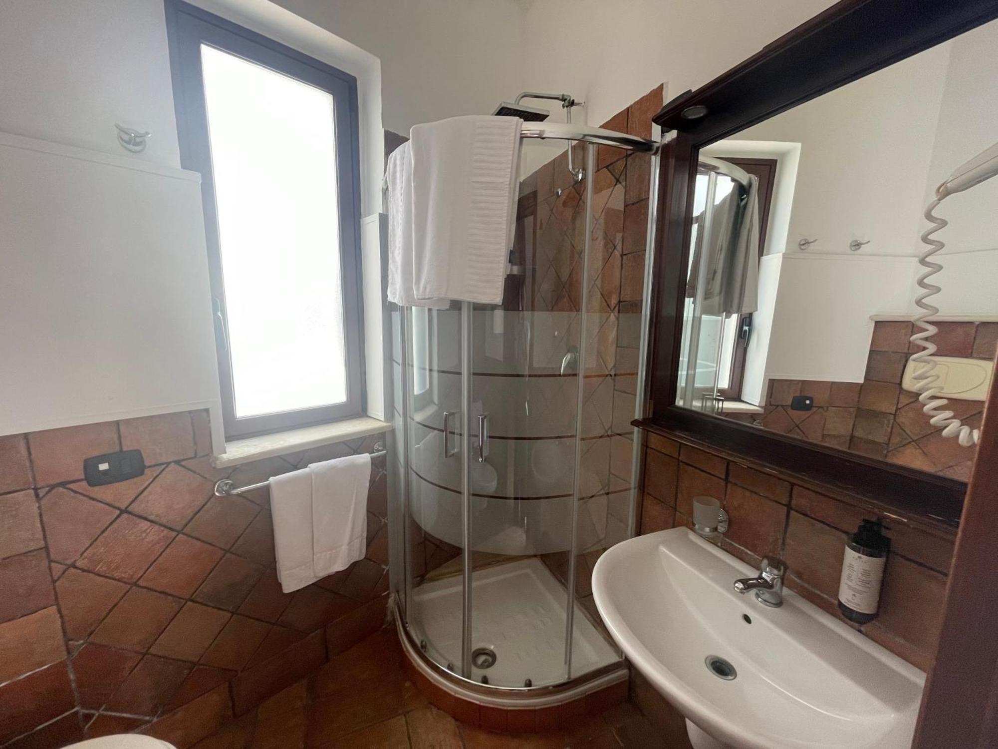 Hotel Capomulini 3 Stelle Acireale Ngoại thất bức ảnh