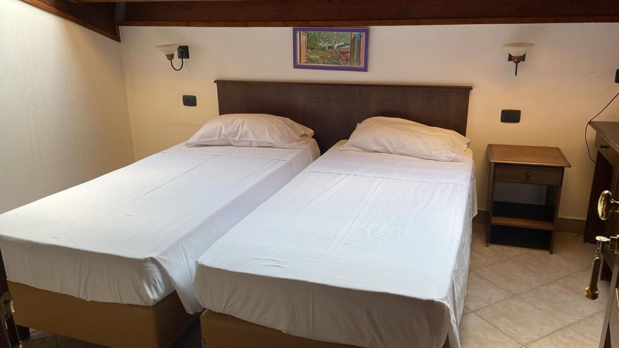 Hotel Capomulini 3 Stelle Acireale Ngoại thất bức ảnh