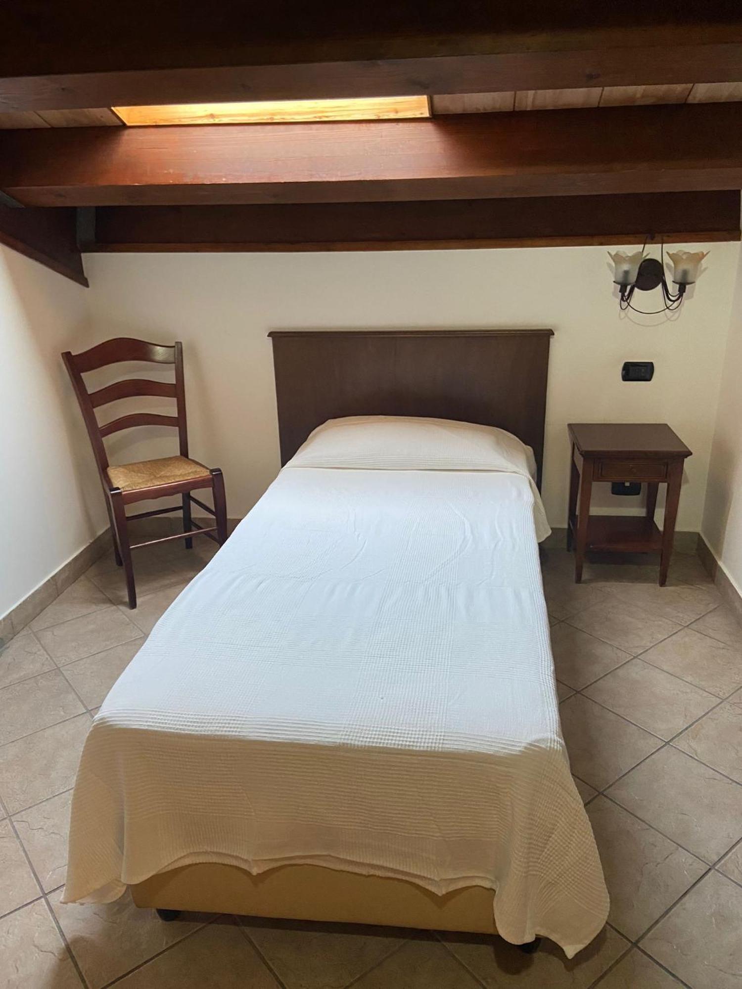 Hotel Capomulini 3 Stelle Acireale Ngoại thất bức ảnh